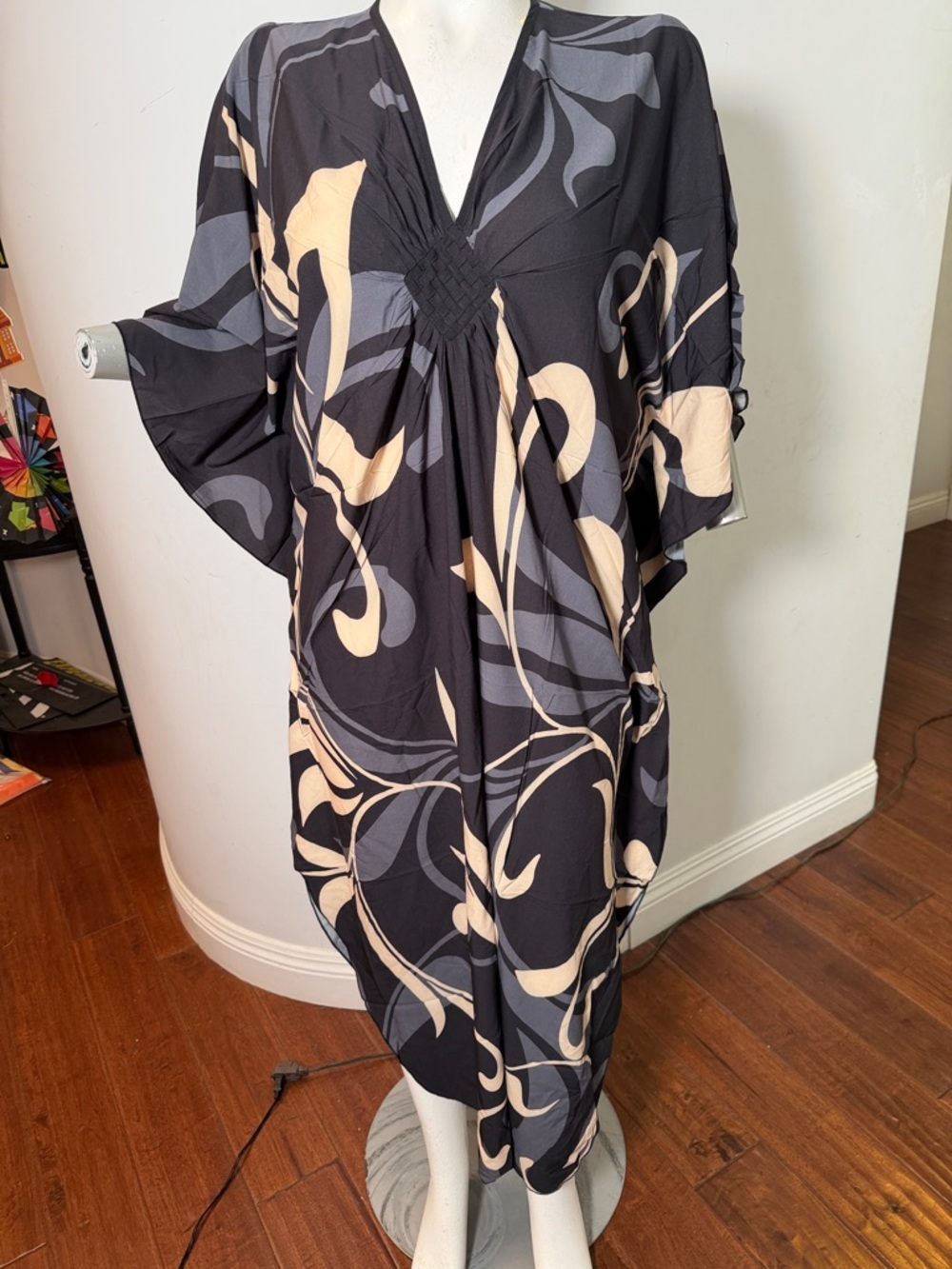 Bohemian Black & Beige Abstract V-Neck Maxi Dress Caftan Muumuu Beach Summer